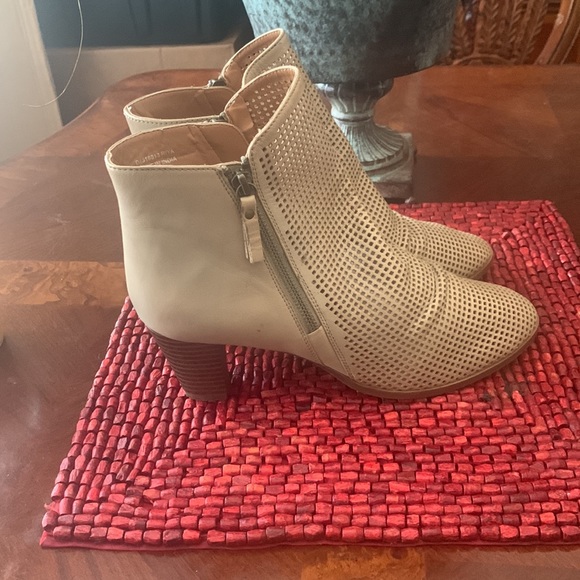 Excellent condition - Picture 3 of 3